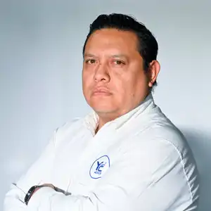 JoséAntonio_300x300